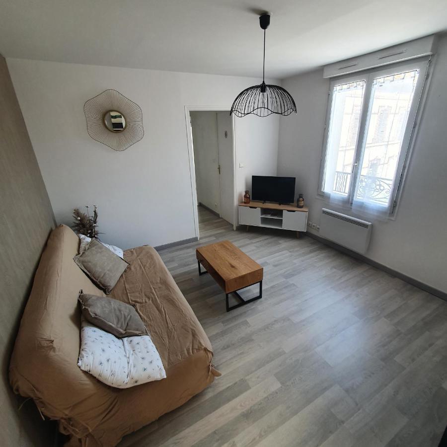 Appartement De La Tour Épernay Kültér fotó