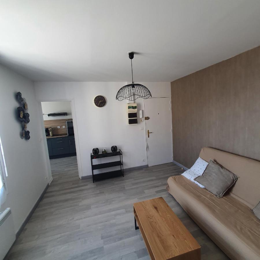 Appartement De La Tour Épernay Kültér fotó